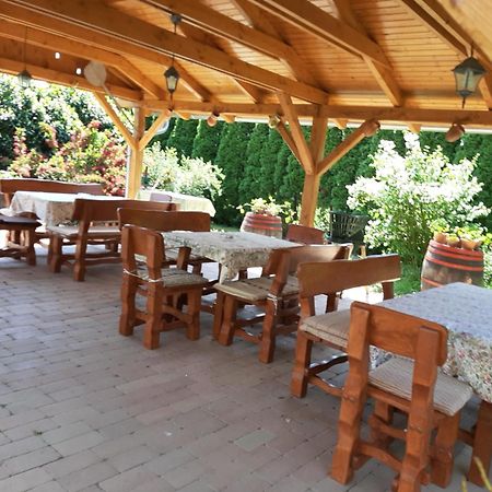 Nosztalgia Vendeghaz Hotel Zalaegerszeg Exterior foto