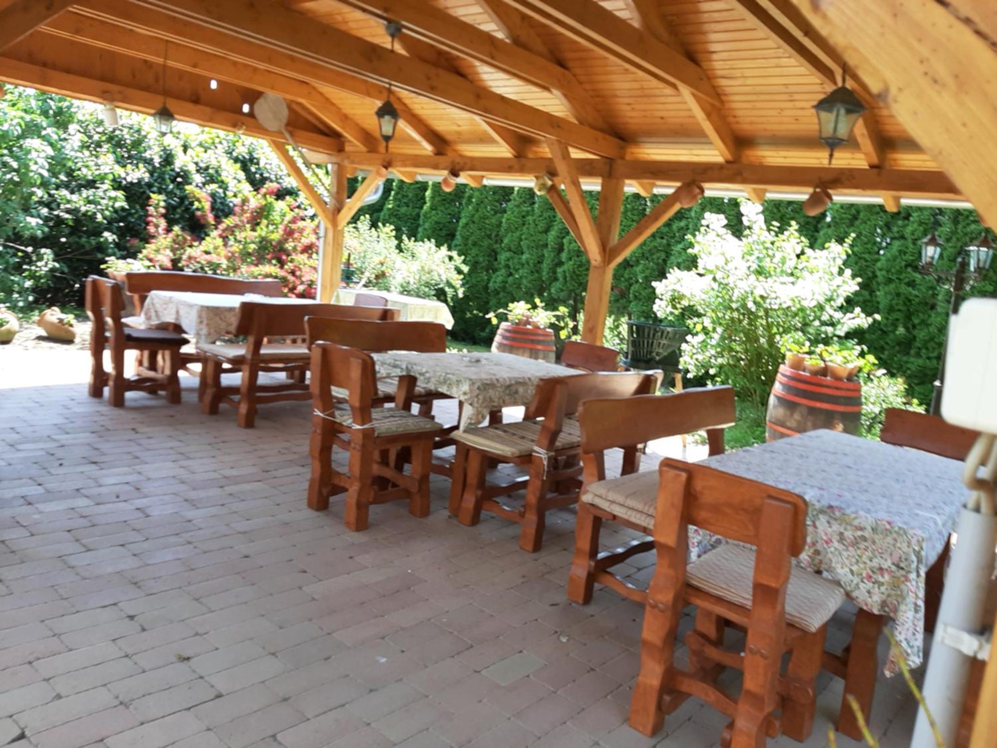 Nosztalgia Vendeghaz Hotel Zalaegerszeg Exterior foto